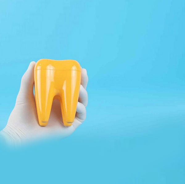 علت زرد شدن دندان ها چیست